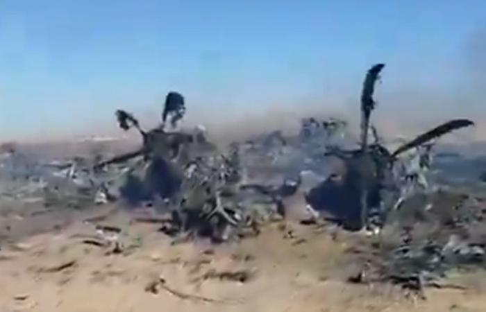 لقطات لما يبدو حطام طائرات بإيران بعد إعلان ترامب عن عملية إنقاذ بعد سقوط طائرة