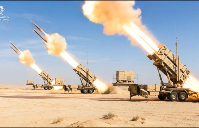 وزارة الدفاع تعلن التصدي بنجاح لهجوم بطائرات مسيرة وصاروخي كروز