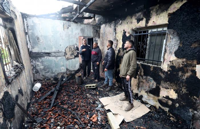 الرئيسان
      السوري
      والإماراتي
      يبحثان
      تداعيات
      التصعيد
      العسكري
      في
      المنطقة