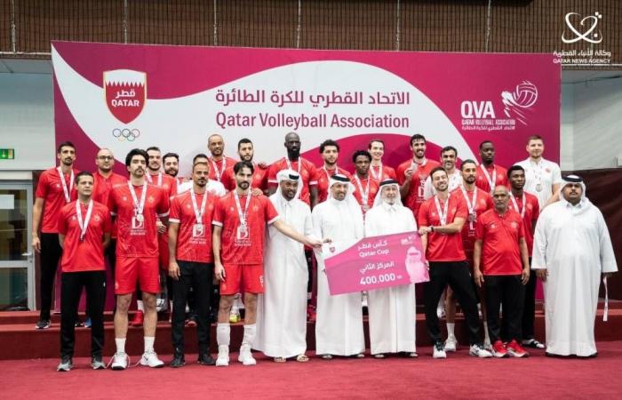 طائرة الشرطة تحلق بكأس قطر