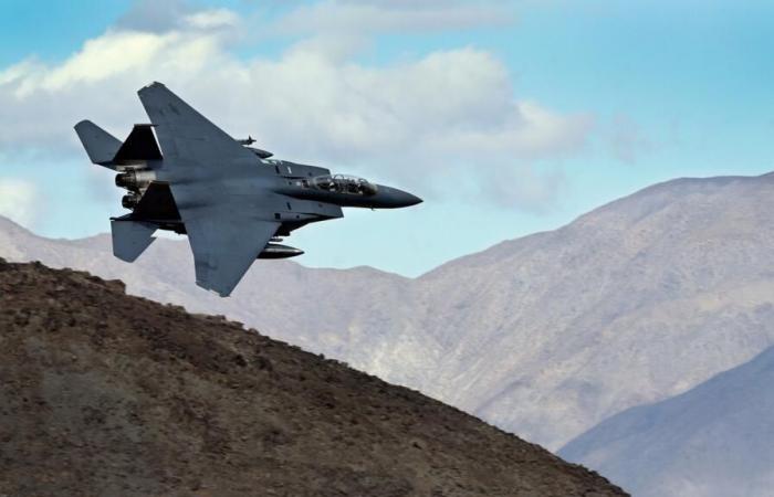 بكوماندوز وعشرات المروحيات.. ترامب يعلن إنقاذ الطيار الأمريكي الثاني في إيران