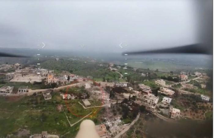 غارة
      جوية
      إسرائيلية
      تقتل
      4
      فلسطينيين
      في
      غزة