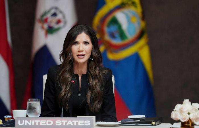 ترمب
      يعلن
      إنقاذ
      ثاني
      أفراد
      طاقم
      الطائرة
      «إف-15»
      التي
      أسقطت
      في
      إيران