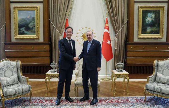 إردوغان:
      حرب
      إيران
      تتجه
      إلى
      «مأزق
      جيوسياسي»