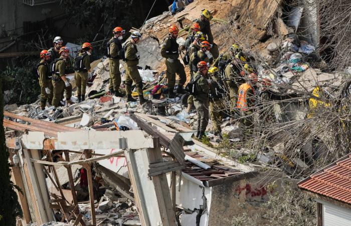 الصليب
      الأحمر
      الدولي
      يندّد
      بـ«التهديدات
      المتعمّدة»
      للبنى
      التحتية
      المدنية
      في
      المنطقة