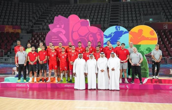 نبارك للعربي التتويج «المشرف»