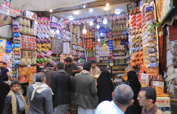 غضب
      يمني
      إزاء
      شطب
      الحوثيين
      آلاف
      الوكالات
      التجارية