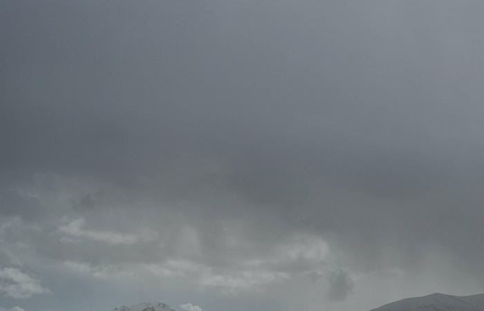 5
      سيناريوهات
      لعملية
      إنزال
      جوي
      محتملة
      داخل
      الأراضي
      الإيرانية