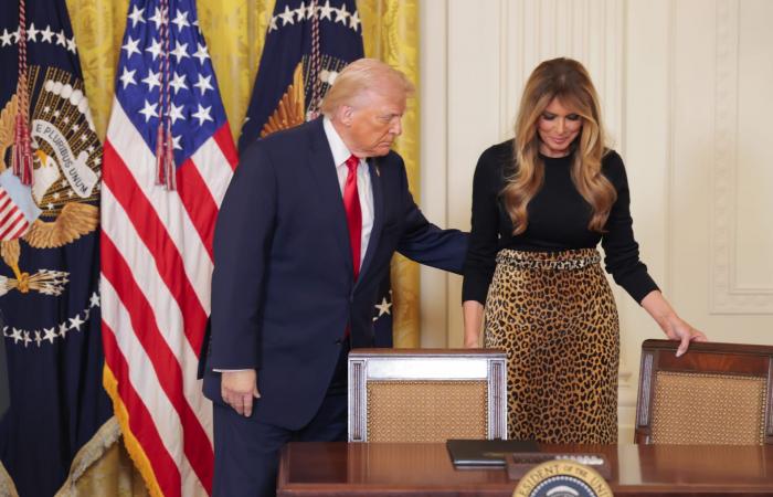 رسائل "شخصيّة" توجّهها ميلانيا ترامب عبر أزيائها..ماذا تعني كل قطعة ملابس؟