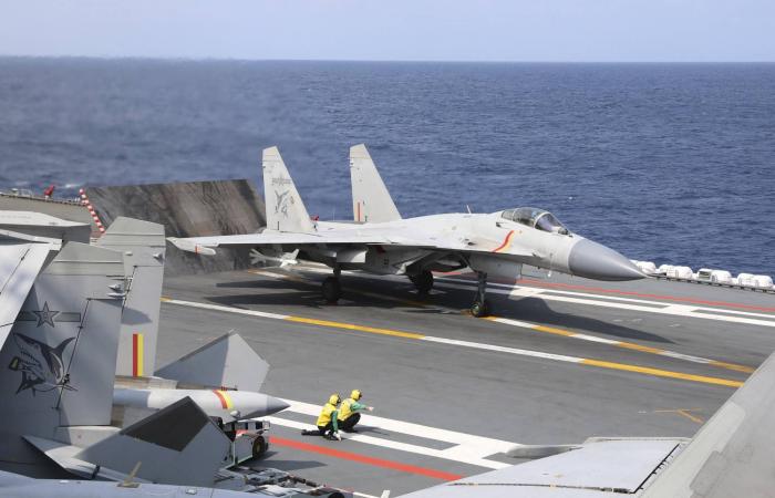 زعيمة
      المعارضة
      التايوانية
      في
      «زيارة
      نادرة»
      للصين