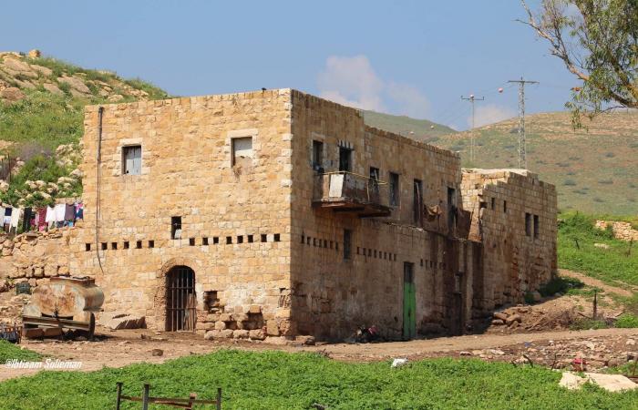 «رسالة
      قبل
      الهجوم»...
      لماذا
      أدى
      مستوطنون
      طقوساً
      تلمودية
      في
      «حمامات
      المالح»
      الفلسطينية؟