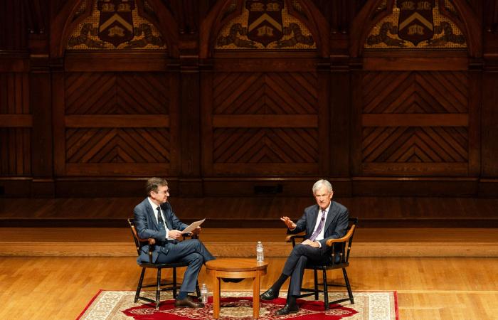 «نيكي»
      يغلق
      مستقراً
      بعد
      تقلبات
      في
      ظل
      تداعيات
      حرب
      إيران