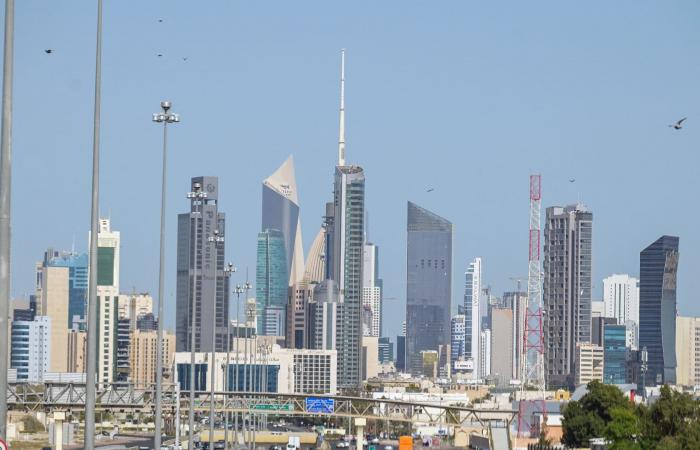 قبيل انتهاء مهلة ترامب لإيران.. الكويت تدعو مواطنيها للبقاء في منازلهم حتى صباح الأربعاء