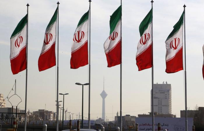 أول رد من إيران على إعلان ترامب "تعليق القصف لأسبوعين"