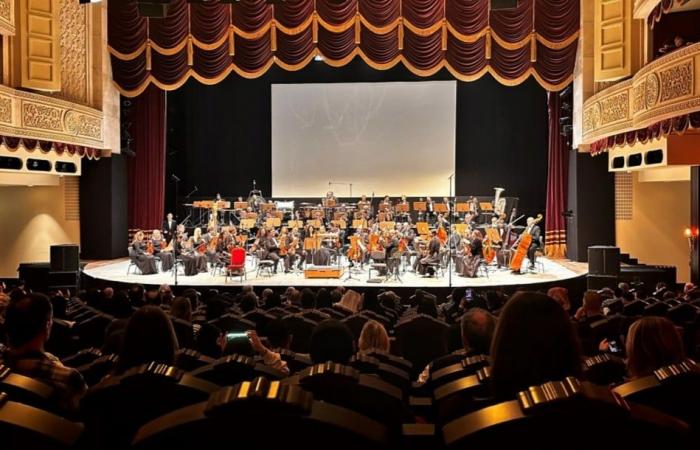 حفل لأوركسترا قطر الفلهارمونية بدار الأوبرا في كتارا