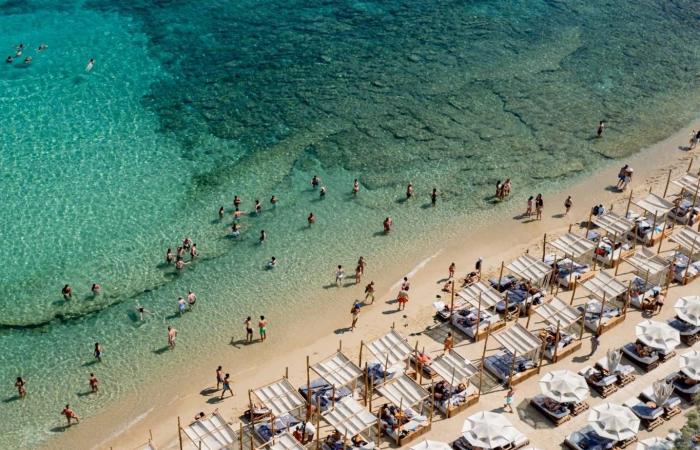 عندما
      تخسر
      السماء
      تربح
      الأرض...
      مصائب
      قوم
      عند
      قوم
      فوائد
      سياحية