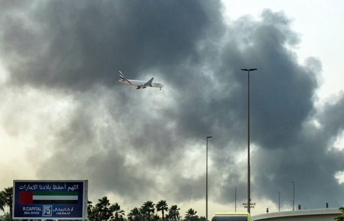 الهجمات
      الإيرانية
      تتواصل
      على
      الخليج
      رغم
      إعلان
      وقف
      إطلاق
      النار