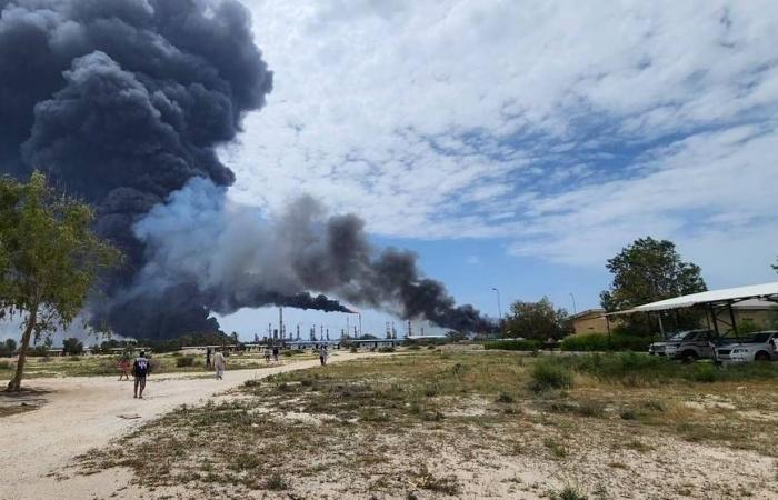 ارتياح
      وانقسام
      بين
      سكان
      طهران
      بعد
      إعلان
      وقف
      النار