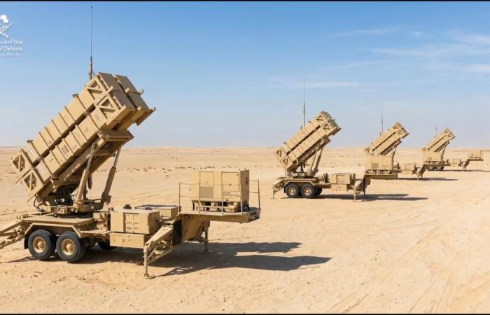 وزارة الدفاع: التصدي لهجوم بعدد 7 صواريخ باليستية وعدد من المسيرات من إيران