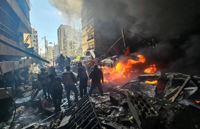 خنق
      غزة
      يُفسِدُ
      الجيش
      الإسرائيلي