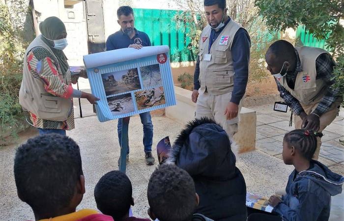 إزالة
      4
      آلاف
      لغم
      وذخيرة
      من
      مقر
      ميليشياوي
      في
      العاصمة
      الليبية