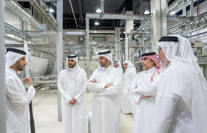 وزير البلدية يتفقد مصنع الأنعام للإنتاج الحيواني وسوق أم صلال المركزي