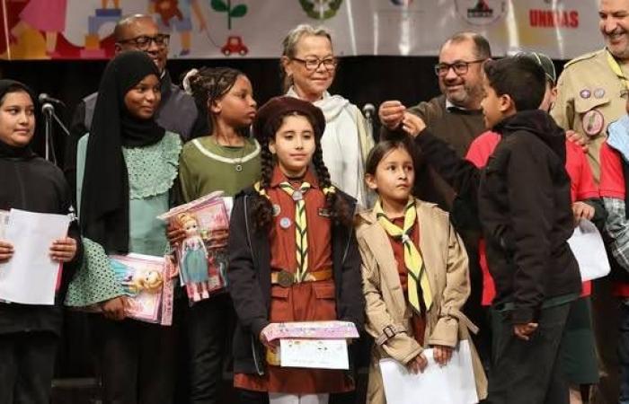 إزالة
      4
      آلاف
      لغم
      وذخيرة
      من
      مقر
      ميليشياوي
      في
      العاصمة
      الليبية