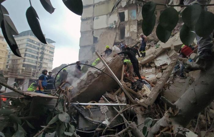 تصعيد إسرائيلي مستمر في جنوب لبنان يسفر عن قتلى ودمار واسع في المناطق السكنية