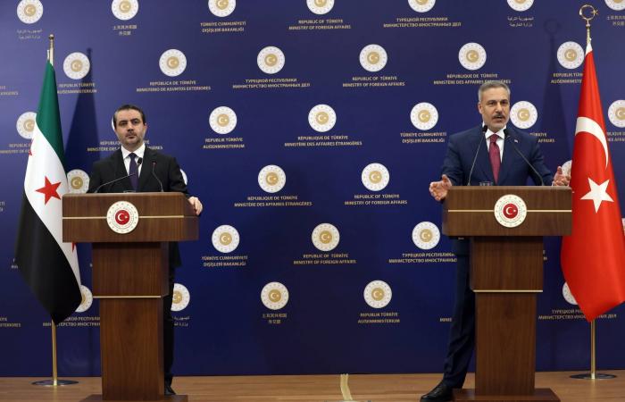 تركيا
      وسوريا
      إلى
      شراكة
      استراتيجية
      تدعم
      إعادة
      الإعمار
      والاستقرار