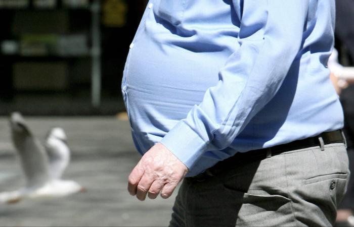 قد لا تتعلق بكمية طعامك..3 أسباب لتراكم دهون البطن