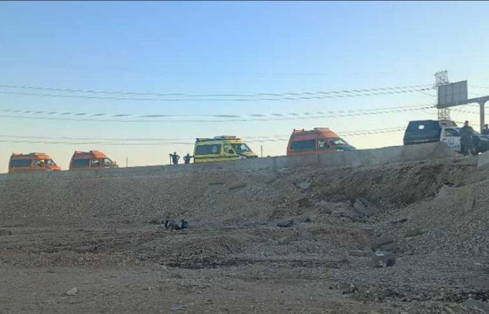 إصابة
      38
      شخصاً
      في
      انقلاب
      حافلة
      بصعيد
      مصر