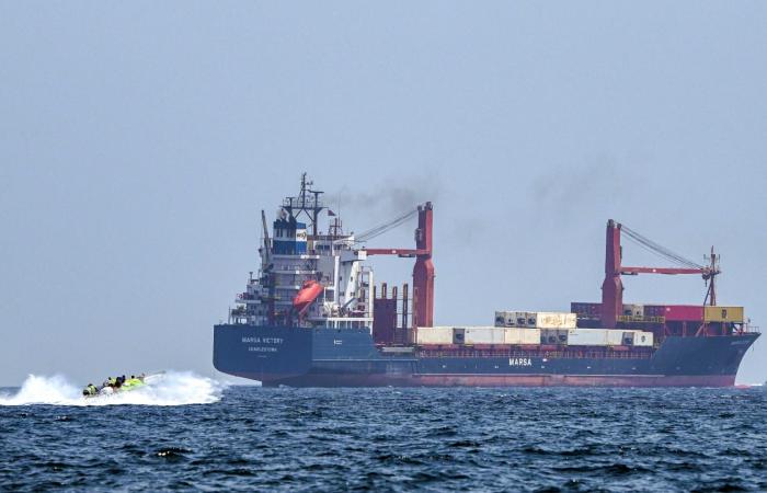 الحرس الثوري: إدارة مضيق هرمز دخلت "مرحلة جديدة".. كم سفينة عبرت الجمعة؟