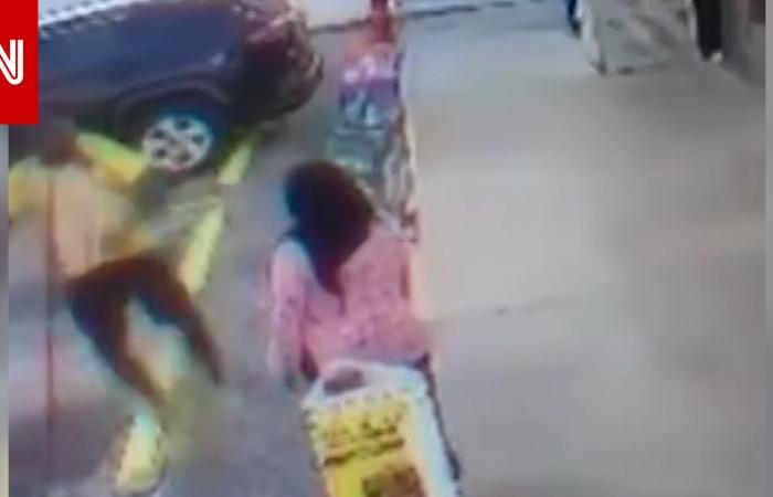 متابعة: فيديو يُظهر رجلاً يضرب امرأة بمطرقة على رأسها فقتلها.. وترامب يصفه بـ"الحيوان"