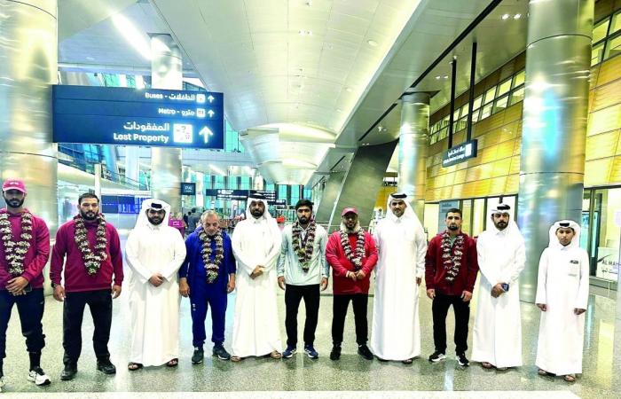 استقبال حافل لبطلنا الذهبي شاهين محمد بعد "ذهبية" بطولة آسيا للمصارعة