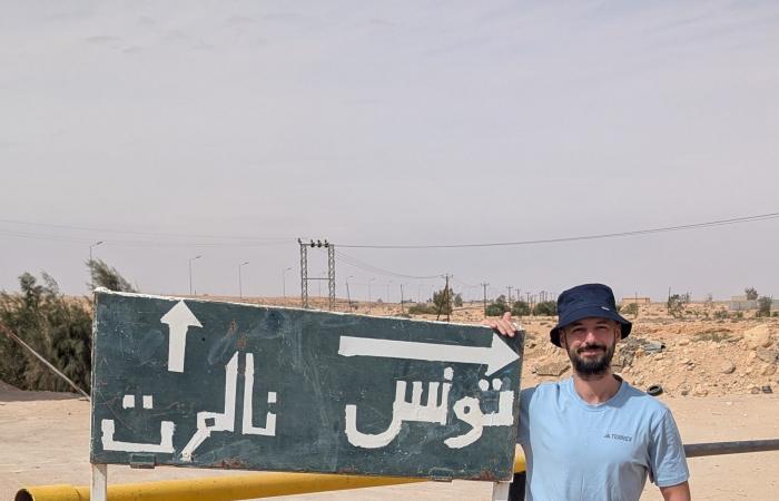 جمالٌ وشاحنات دواجن..رحلةِ مغامر مصري حولَ العالم دونَ طيران