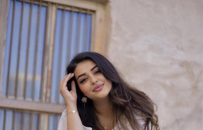 تامر
      كروان:
      تأليف
      الموسيقى
      التصويرية
      للأعمال
      الكوميدية
      مهمة
      صعبة