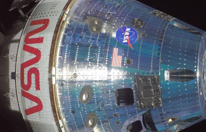 «جريمة
      في
      فندق
      السعادة»...
      مسرحية
      مصرية
      للعرض
      بموسم
      الرياض