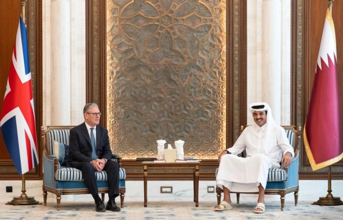 سمو الأمير ورئيس الوزراء البريطاني يبحثان تطورات الأوضاع الإقليمية والدولية