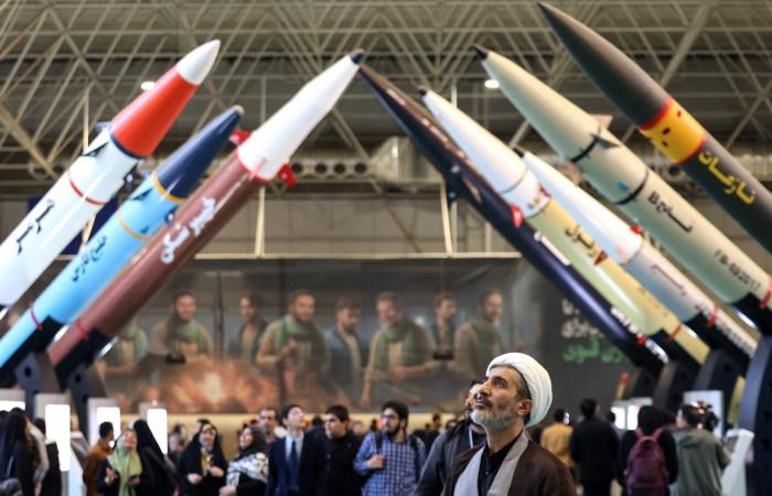 مصادر تكشف لـCNN تحضير أسلحة لإرسالها إلى إيران ومن الدولة وراء ذلك وسط المحادثات مع أمريكا