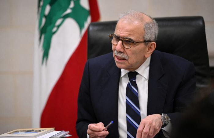 رئيس وزراء لبنان يؤجل سفره إلى أمريكا ويعلن السبب