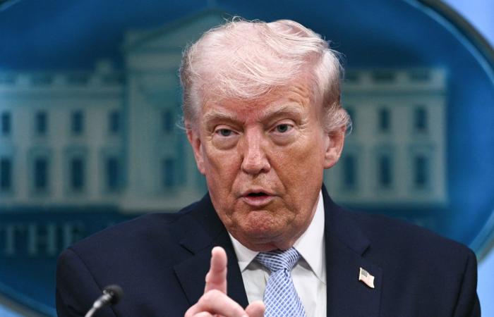 ترامب لـCNN: الصين ستواجه "مشاكل كبيرة" إذا شحنت أسلحة إلى إيران