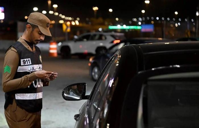 السعودية:
      منع
      دخول
      المقيمين
      مكة
      المكرمة
      من
      دون
      تصريح