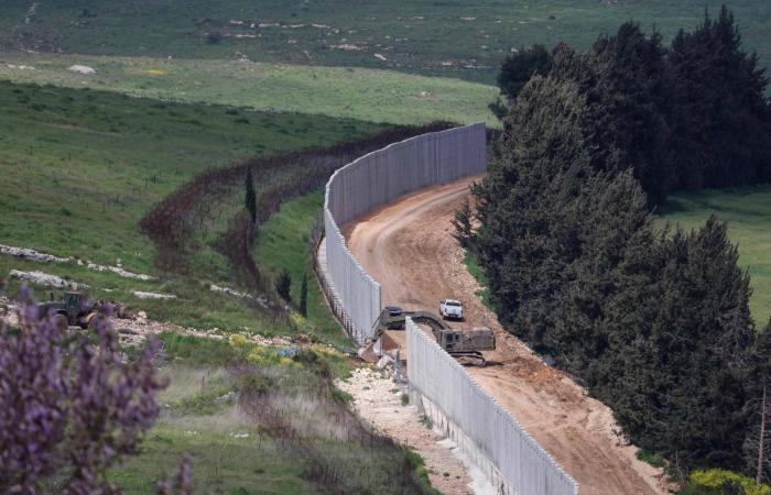 مفاوضات
      لبنان
      وإسرائيل
      تعمّق
      أزمة
      «حزب
      الله»
      مع
      الدولة