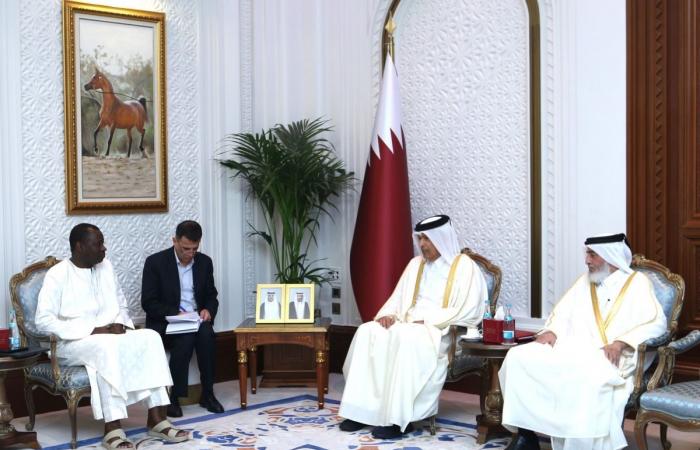 رئيس مجلس الشورى يجتمع مع سفيري السودان والسنغال