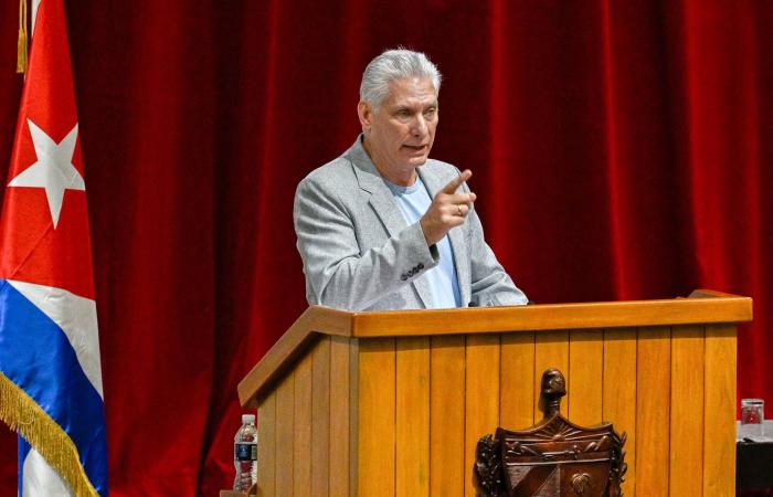 مقتل
      30
      شخصاً
      في
      حادث
      تدافع
      بقلعة
      لافيرير
      التاريخية
      في
      هايتي