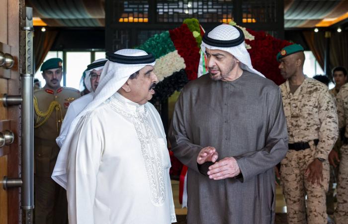 قمة
      إماراتية
      بحرينية
      في
      المنامة
      تبحث
      أمن
      الملاحة
      وإمدادات
      الطاقة