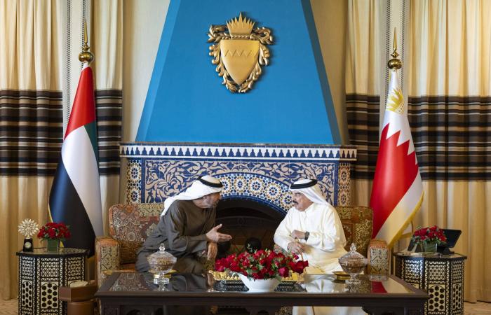 قمة
      إماراتية
      بحرينية
      في
      المنامة
      تبحث
      أمن
      الملاحة
      وإمدادات
      الطاقة