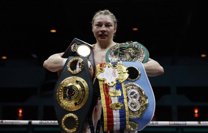 السماح
      للسباحين
      الروس
      والبيلاروس
      بالمشاركة
      في
      البطولات
      «دون
      قيود»