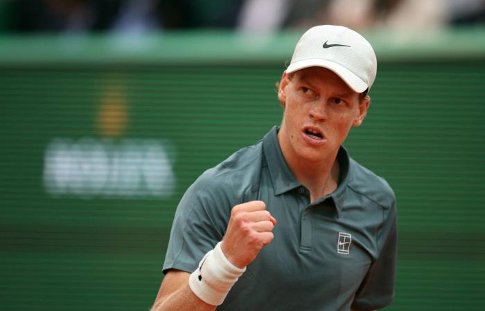 سينر
      بطل
      «مونت
      كارلو»
      يحذر
      منافسيه
      قبل
      موسم
      الملاعب
      الرملية