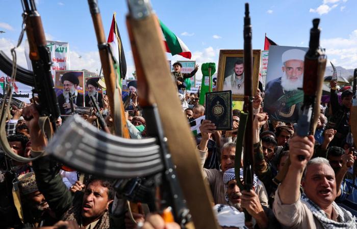 الحوثيون
      يغذّون
      النزاعات
      القبلية
      لترسيخ
      السيطرة
      في
      إب